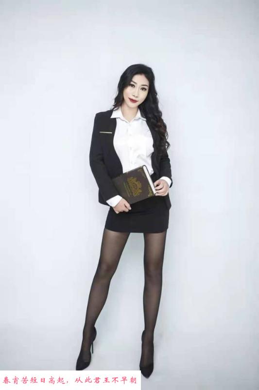 韵味少妇内衣模特 第2张