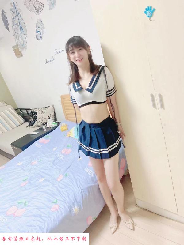 苗条少妇妹子 第1张