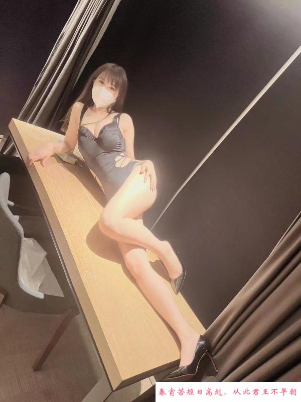 大长腿美女可拍视频 第1张