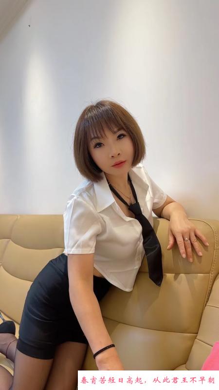 短发实惠少妇莉莉 第3张