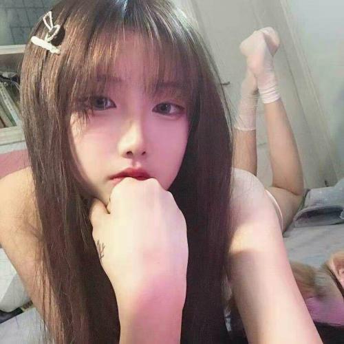 一字马在校大学生 第1张