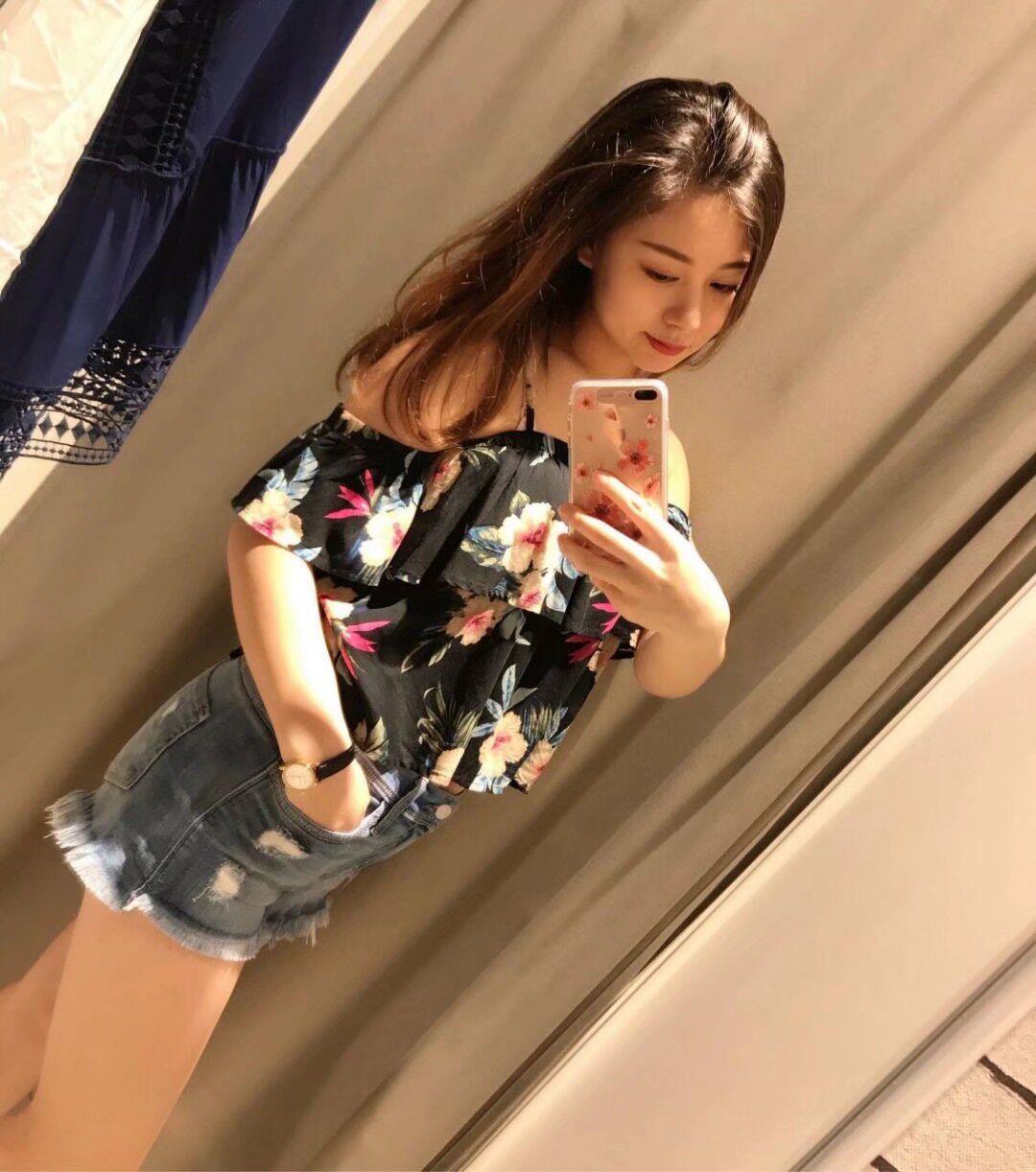 双流区冷美人依依,刚下海妙龄女神,身材皮肤超好, 第1张