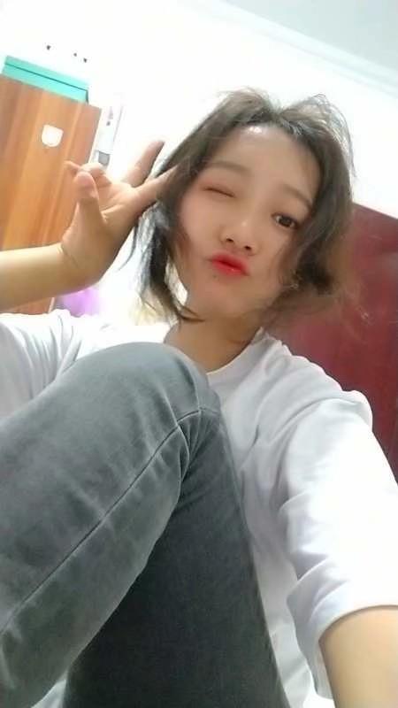 00后小美女，绝对高性价比 第2张