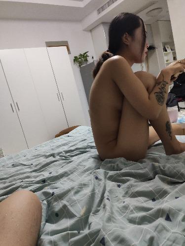 苏州石路附近妞 第1张