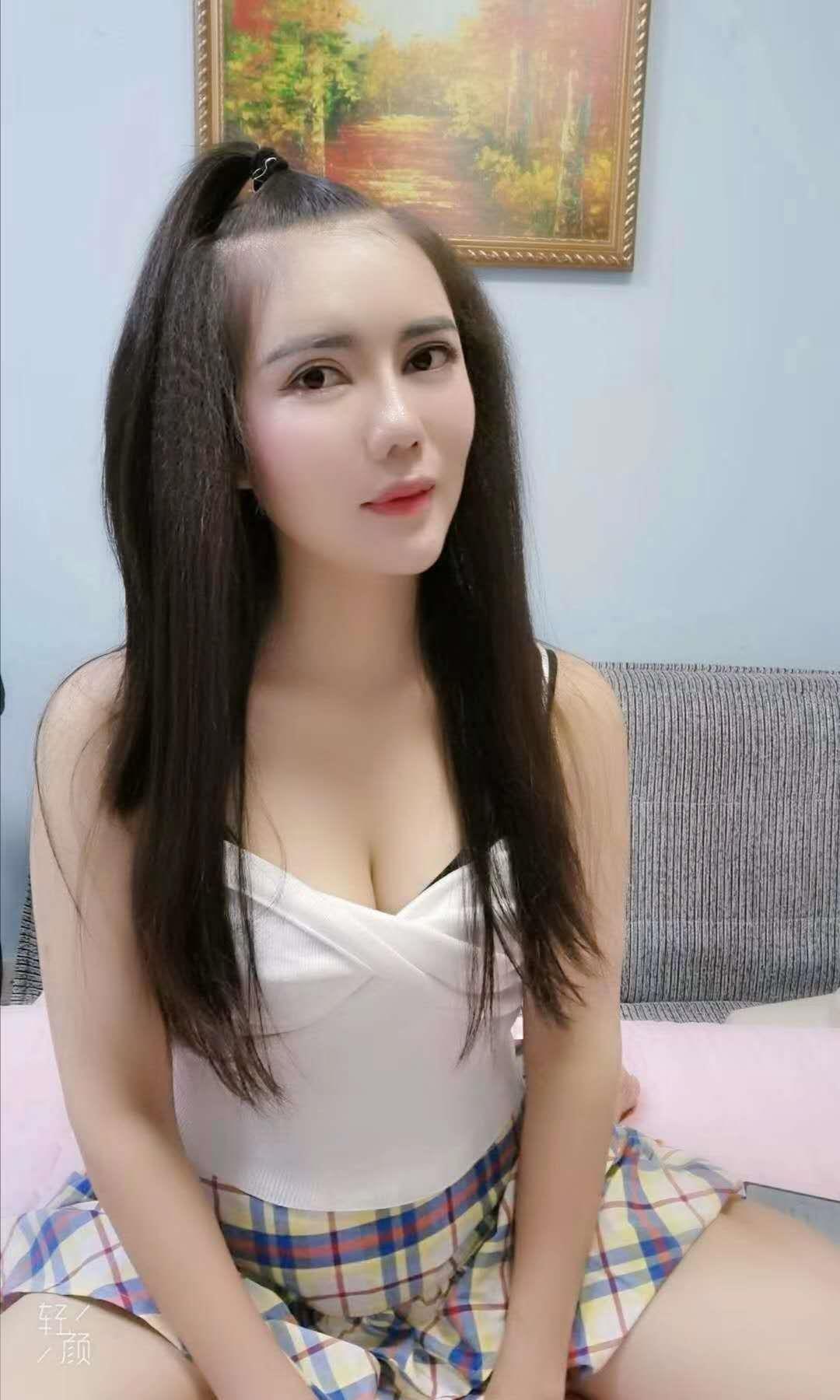2020年8月15罗湖水嫩妹子 第3张