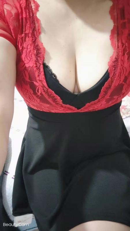 潘家园卡戴珊丰乳肥臀御姐 第2张