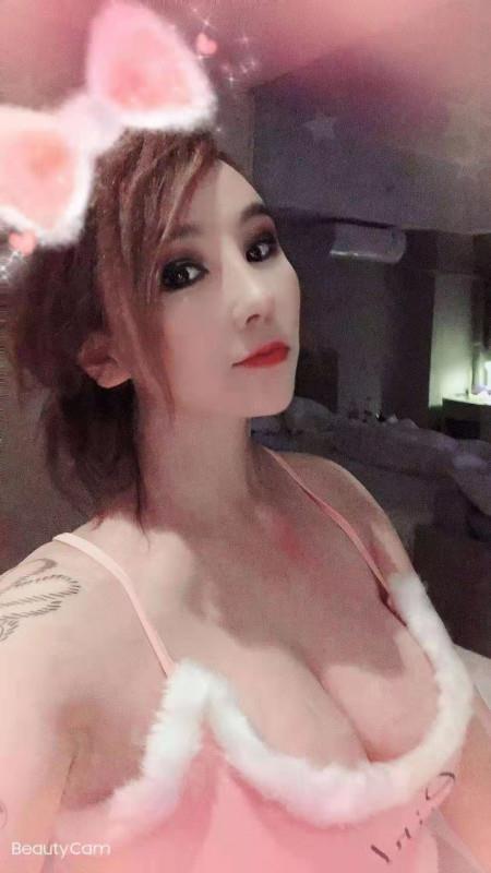 南京花臂小骚妇 第1张