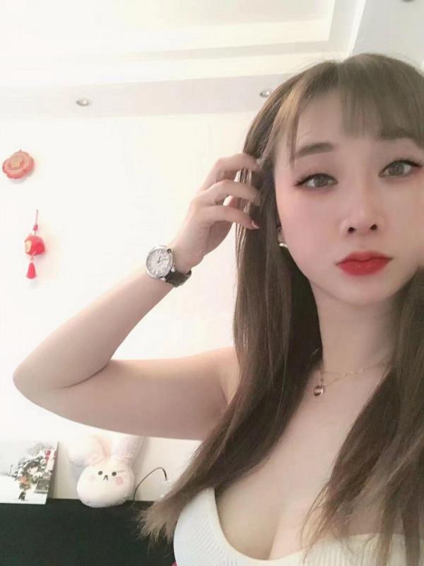 大长腿炮架蜜蜜 第1张