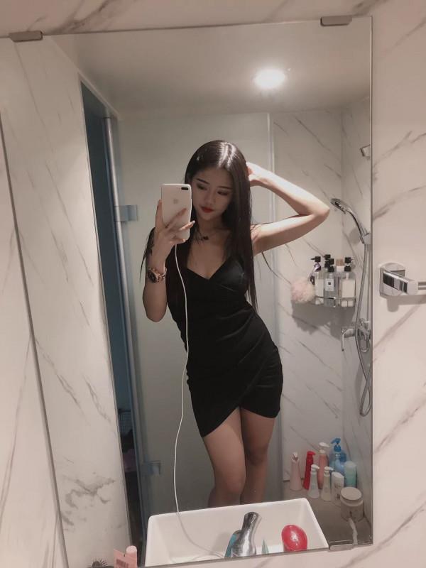 龙华又纯又欲的小嫣 第2张