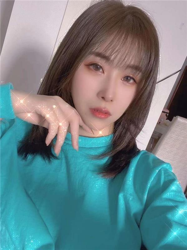 年轻妹子小婉 第1张
