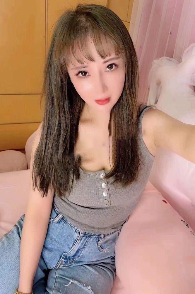 服务系小姐姐欢欢 第1张