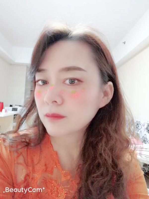 三通风骚小少妇霓裳 第1张