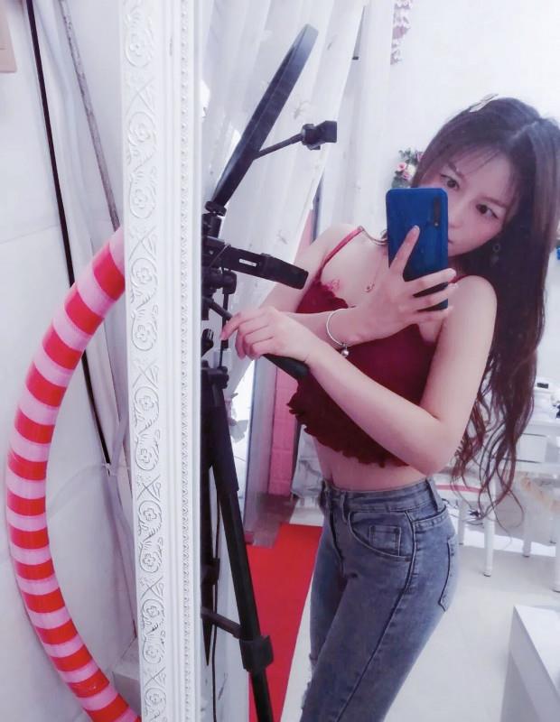 小御姐桃老师 第2张