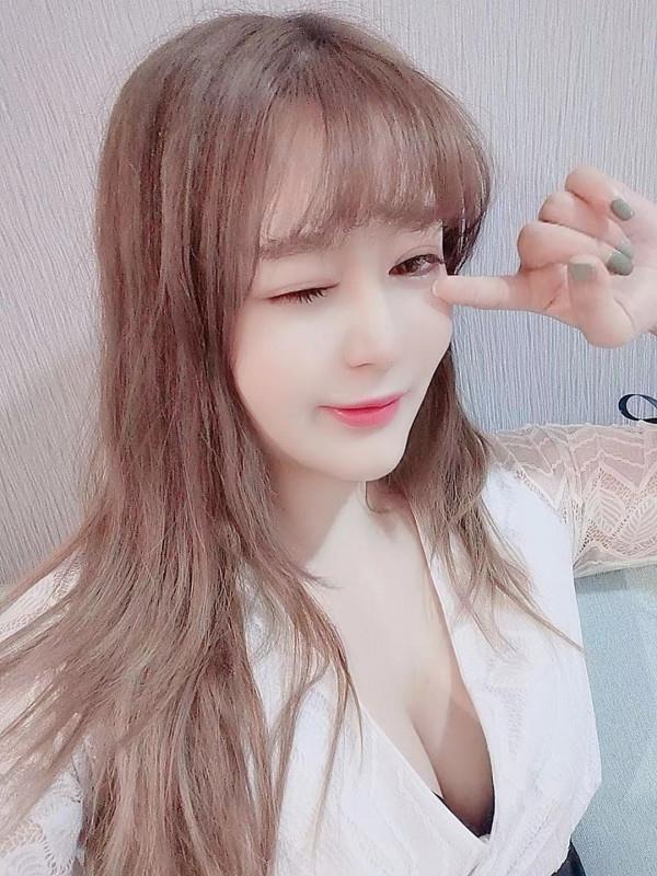龙岗丰满小萌妞多多 第2张