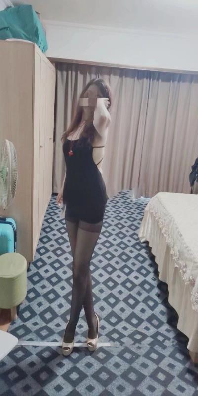 熟女妩媚 第2张