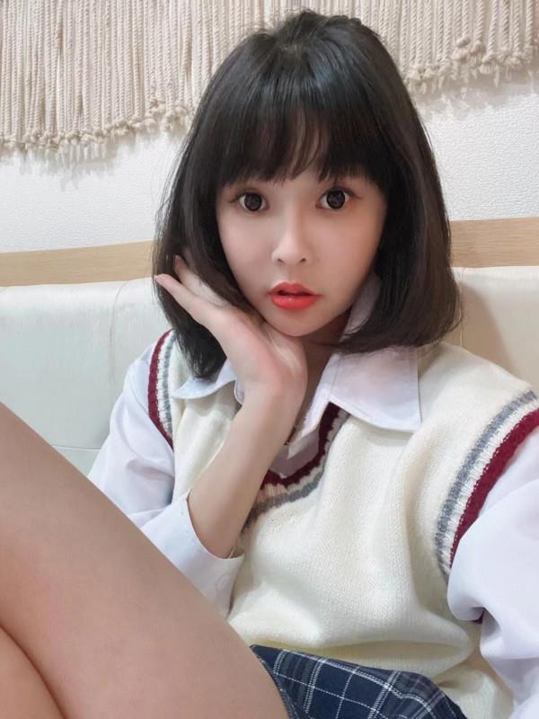 岛国风味美女琉璃 第1张
