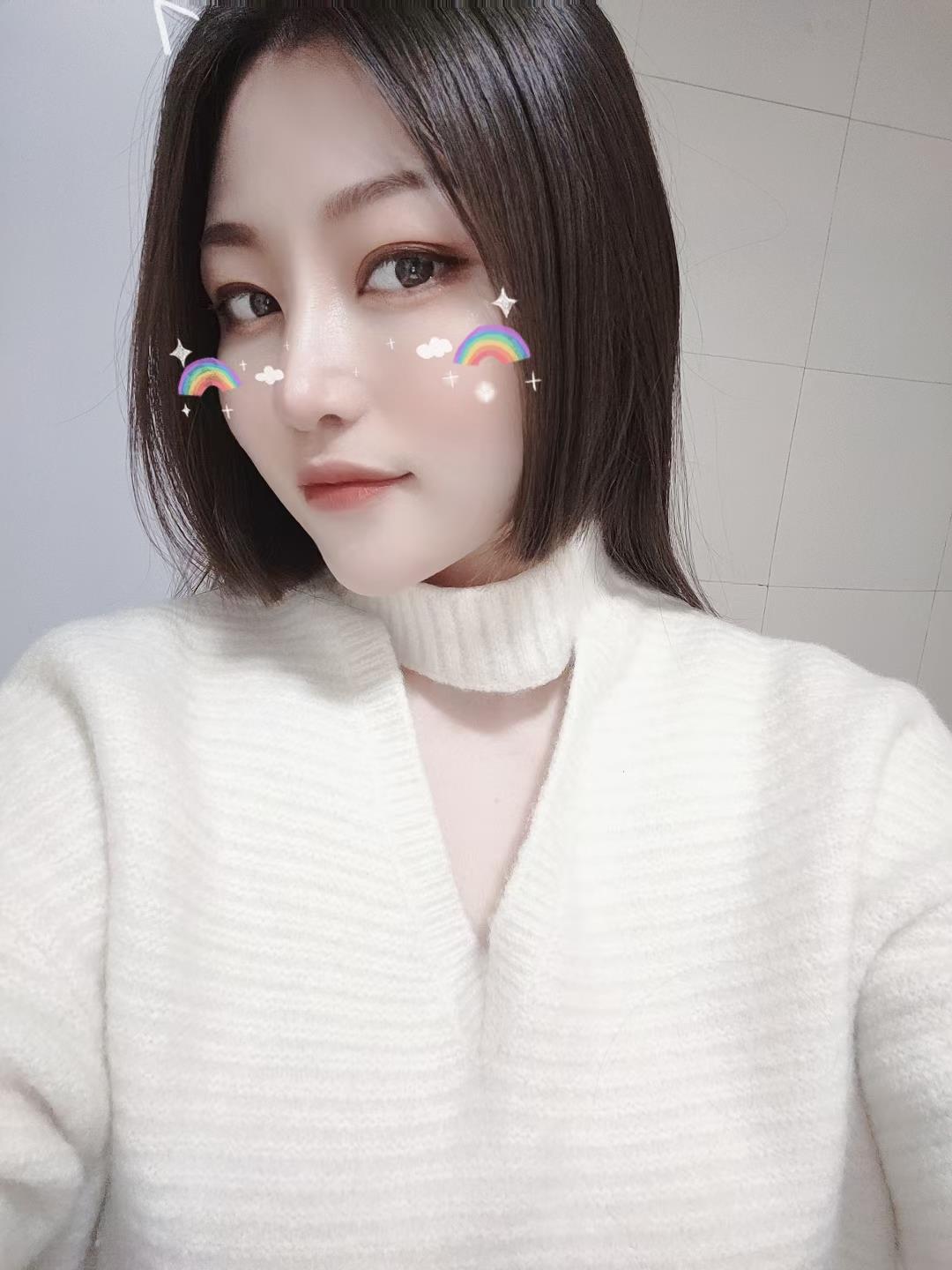 馒头穴美女 第3张