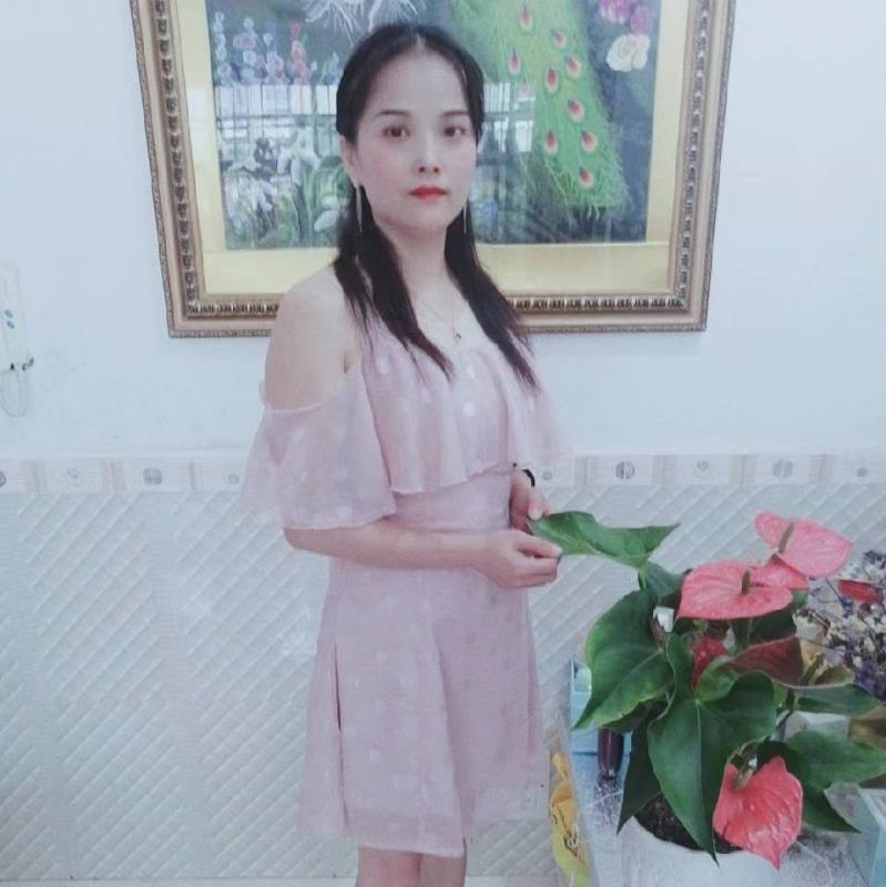 娇小的姐姐 第2张