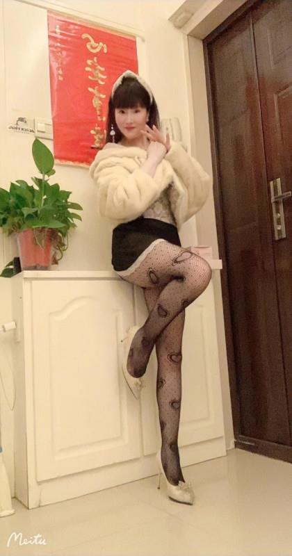 白银路川妹子 第2张
