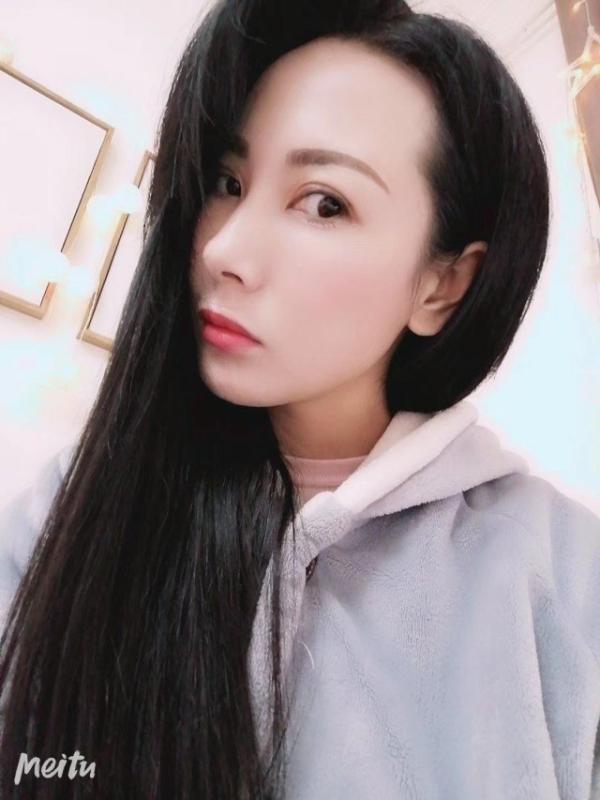 静安大奶制服骚女 第2张