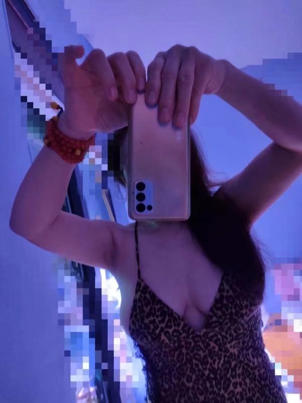 滨江泄火少妇 第1张