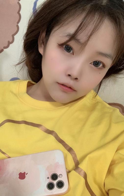 郭公庄00后小美女 第1张