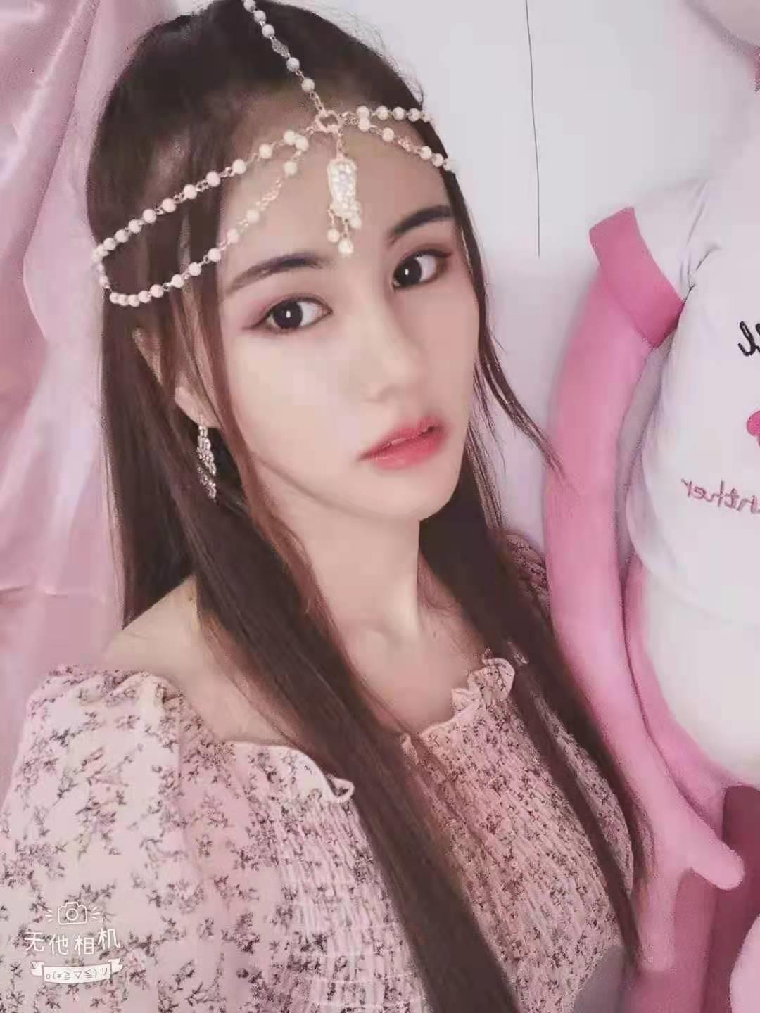 颜值高的美女 第1张