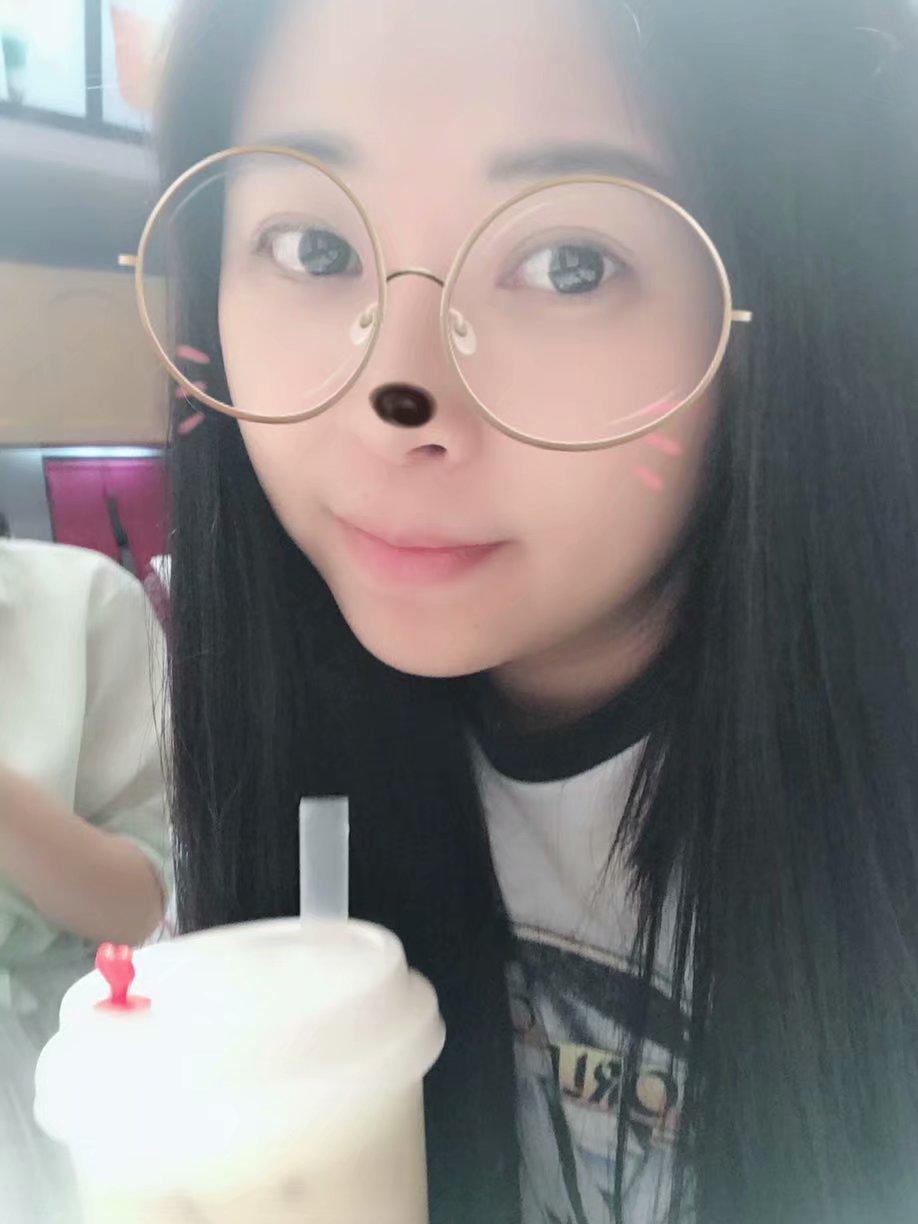 昆山妹子 第1张