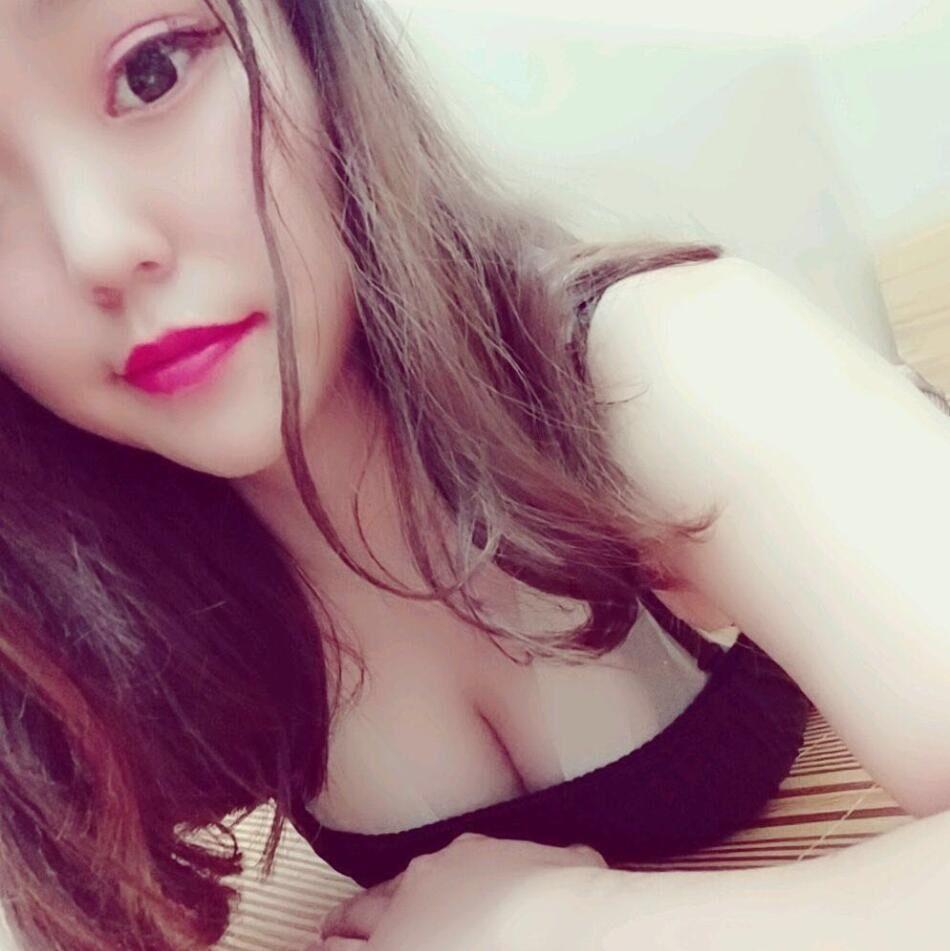 白云区约到的妹子 第1张