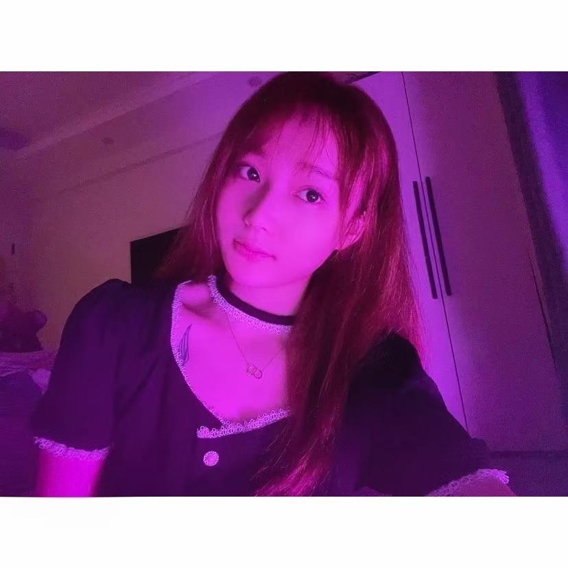 很棒的妹子 第1张