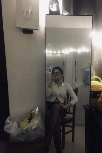 98年嫩妹子主动调情 第1张